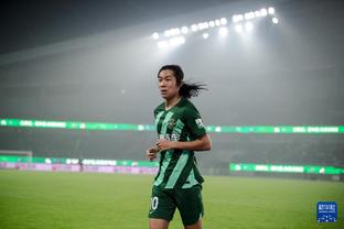 Đức Bố Lao Nội tái xuất, hiến trợ công Phúc Đăng Song Hưởng Mạn Thành 5 - 0, gần 8 trận, 7 thắng, 1 hòa.